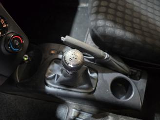 Toyota iQ 1.0 L picture 31