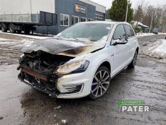 Coche siniestrado Volkswagen Golf Golf VII (AUA), Hatchback, 2012 / 2021 1.4 GTE 16V 2015/7