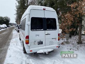 Mercedes Sprinter Sprinter 3t (903), Bus, 1995 / 2006 311 CDI 16V picture 3