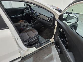 Kia Niro 1.6 GDI Hybrid DynamicLine picture 13
