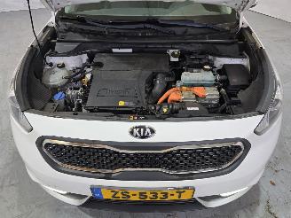 Kia Niro 1.6 GDI Hybrid DynamicLine picture 11