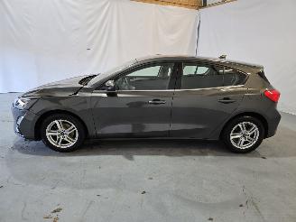 Ford Focus 1.0 EcoBoost Hybrid Trend Edition Business picture 4