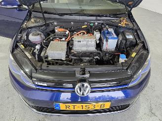 Volkswagen e-Golf e-Golf picture 11