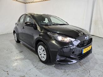 skadebil auto Toyota Yaris 1.5 Hybrid Active 2023/8