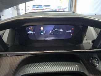 Peugeot 2008 1.2 Hybrid 145 GT picture 24