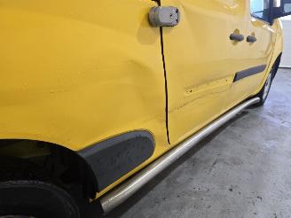 Renault Kangoo 1.5 dCi 90 Express Maxi Black Edition S&S picture 9