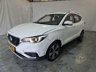 MG ZS EV Luxury 45 kWh picture 3