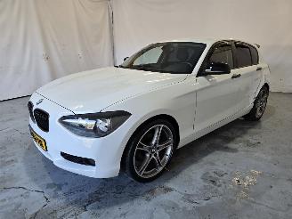 BMW 1-serie 114i EDE Business picture 3