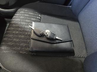 Dacia Logan 1.6 MPI Lauréate picture 28