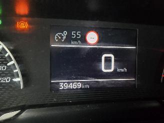 Peugeot 208 1.2 PT DUITS picture 17