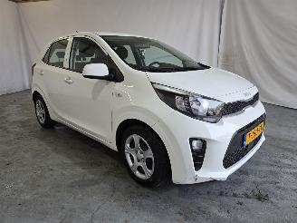 damaged passenger cars Kia Picanto 1.0 dpi Comfort 2023/10