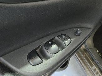 Nissan Pulsar 1.2 DIG Connect picture 20