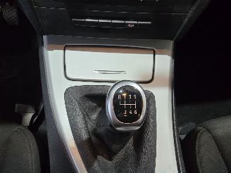 BMW 3-serie 320i picture 27