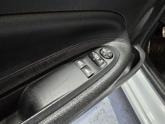 Citroën DS3 1.2 VTi So Chic picture 20