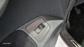 Volkswagen Tiguan 1.4 TSI Comfortline Business picture 20