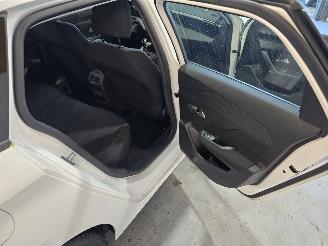 Peugeot 308 1.2 PT Act. Pack Bns picture 21