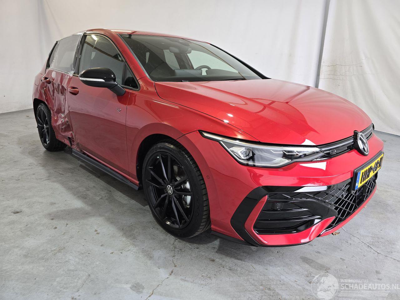 Volkswagen Golf 1.5 eTSI R-Line Edition