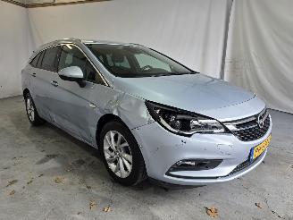 krockskadad bil auto Opel Astra SPORTS TOURER+ 2017/6