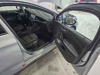 Opel Astra SPORTS TOURER+ picture 21