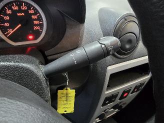 Dacia Logan 1.6 Lauréate picture 22