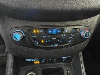 Ford Transit COURIER 1.5 TDCI Limited Duratorq S&S picture 32