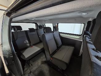 Peugeot Expert TRAVELLER 1.6 BlueHDi Bus Long picture 19