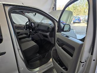 Peugeot Expert TRAVELLER 1.6 BlueHDi Bus Long picture 16