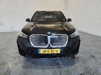 BMW iX1 eDrive20 67 kWh M Sport Edition picture 2