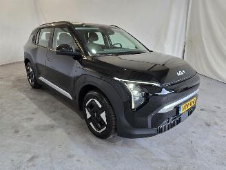 Vaurioauto  passenger cars Kia EV3 Air 81.4 kWh 2025/8