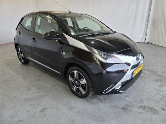 skadebil auto Toyota Aygo 1.0 VVT-i x-cite 2015/10