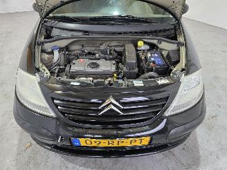 Citroën C3 1.4i Ligne Prestige picture 10