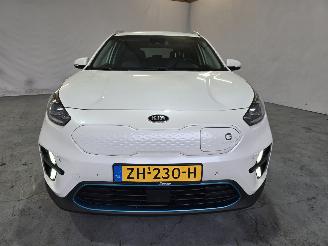 Kia e-Niro 64 KWh ExecutiveLine picture 2