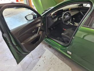 Peugeot 308 1.2 PureTech Active Pack Business picture 17