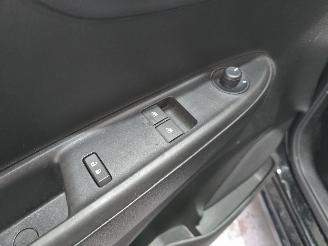 Opel Karl / VIVA 1.0 ecoFLEX 120 Jaar Edition picture 24