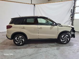 Suzuki Vitara 1.4 hynrid picture 4