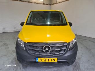 krockskadad bil bedrijf Mercedes Vito 190 CDI Function Long 2018/11