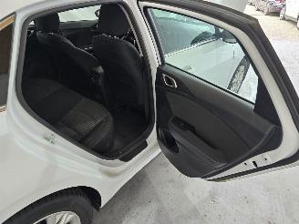 Kia Ceed 1.0 T-GDi DynamicLine picture 18