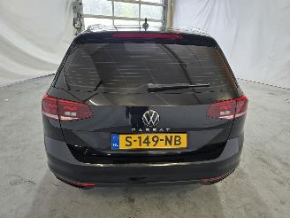 Volkswagen Passat Variant 2.0 TDI Business picture 6