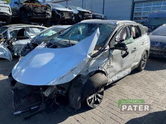 Vrakbiler auto Peugeot 3008 3008 II (M4/MC/MJ/MR), MPV, 2016 1.2 12V e-THP PureTech 130 2018/7