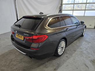 BMW 5-serie 520d Executive picture 7