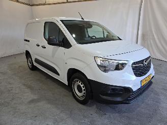 Damaged car Opel Combo 1.2 PT 110 SenS L1 2024/6