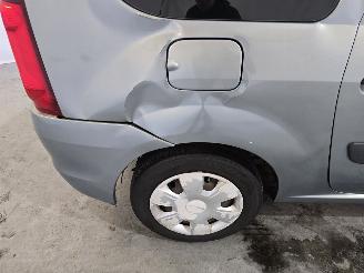Dacia Logan 1.6 Ambiance picture 9