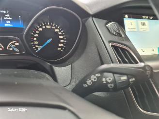 Ford Focus 1.0 Lease Edition picture 28
