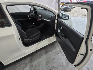 Kia Picanto 1.2 CVVT ISG Super Pack picture 14