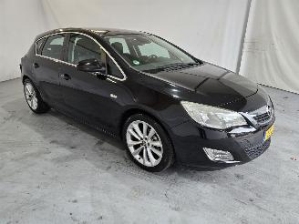 Avarii autoturisme Opel Astra 1.6 Cosmo 2010/4