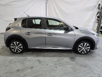 Peugeot 208 EV Active 50 kWh picture 8