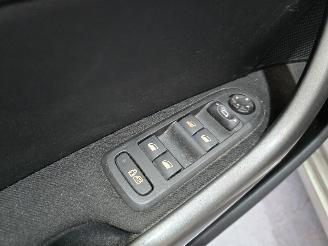 Peugeot 308 1.6 HDiF Style picture 20