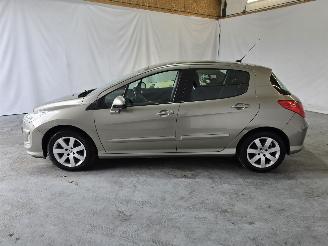 Peugeot 308 1.6 HDiF Style picture 4