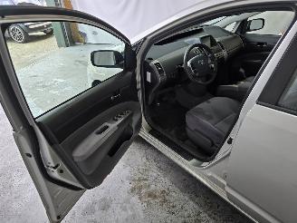 Toyota Prius 1.5 VVT-i picture 20
