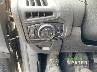 Ford Focus Focus 3 Wagon, Combi, 2010 / 2020 1.0 Ti-VCT EcoBoost 12V 125 picture 16